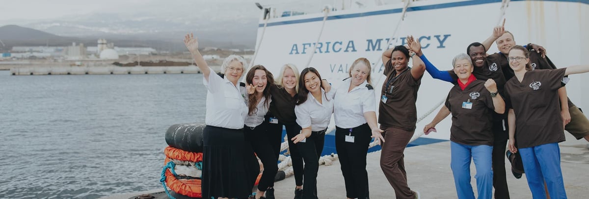 Mercy Ships logo - tussenjaar Buitenland